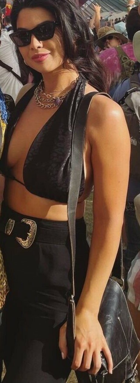 CarolineKwan star nude pictures