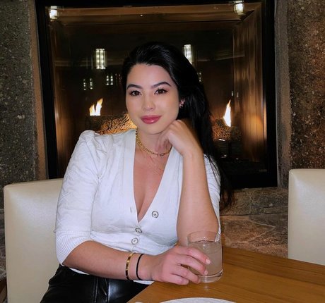 CarolineKwan model porn images