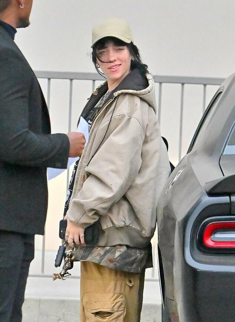 Billie Eilish star perfect photos