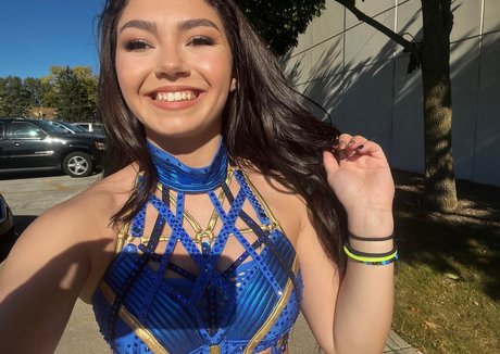 Skye Dolecki xxx model pics