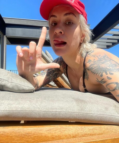 Mariana Ayres pornstar naked pictures