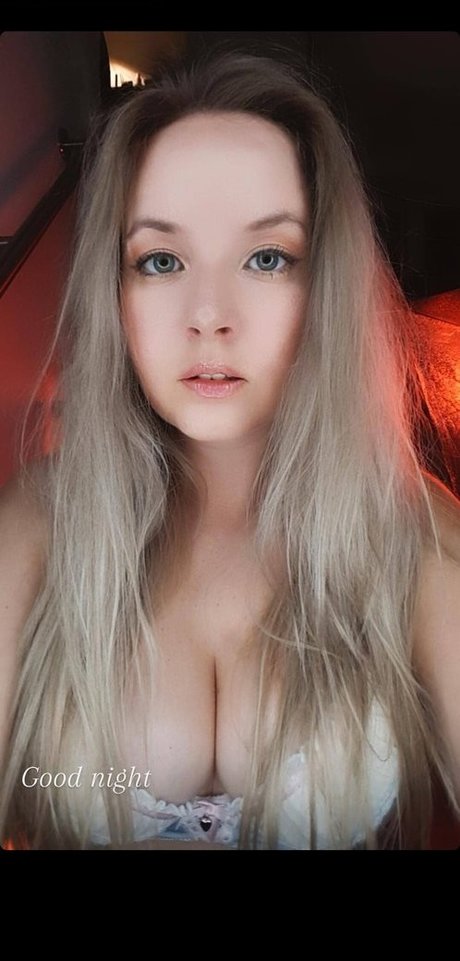 Valeriya ASMR sexy pornstar pic