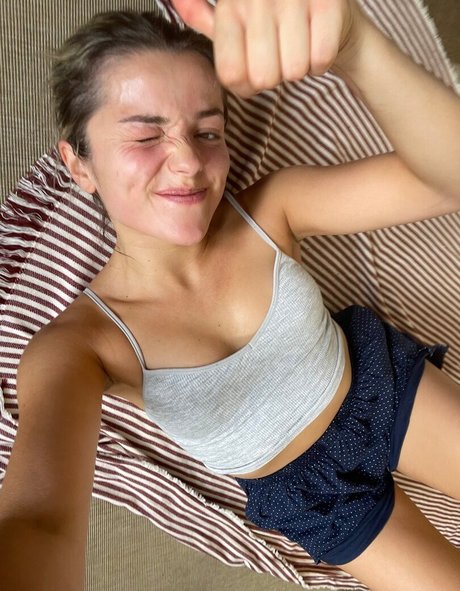 Ailish Morrison star naked image