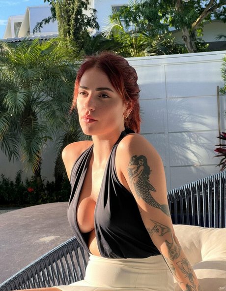 Karol Queiroz star hot img