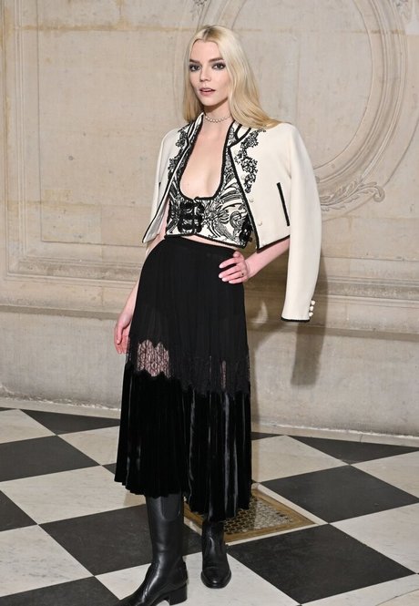 trans teen onlyfans free xxx picture