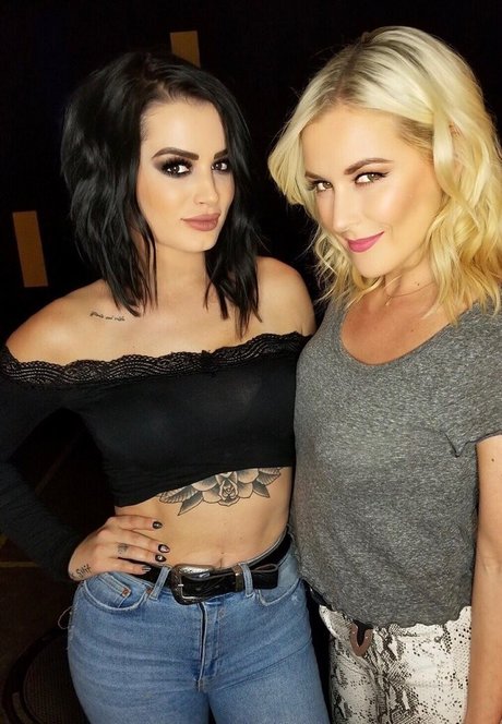 Renee Paquette star perfect archive