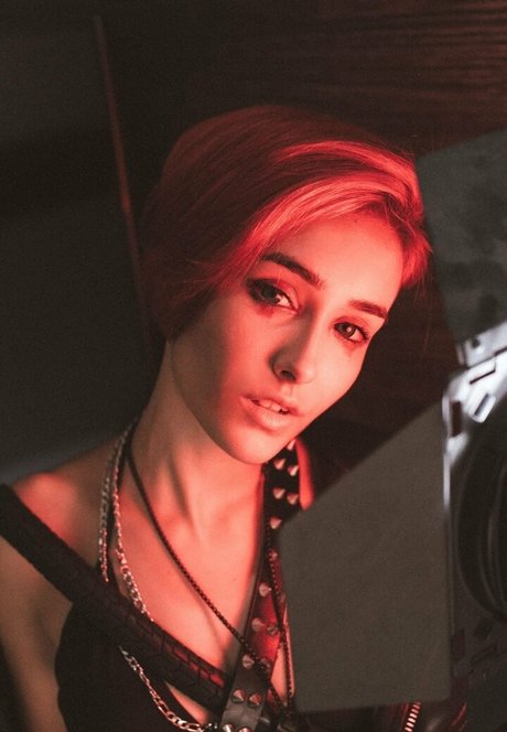 Nyukix star porn photos