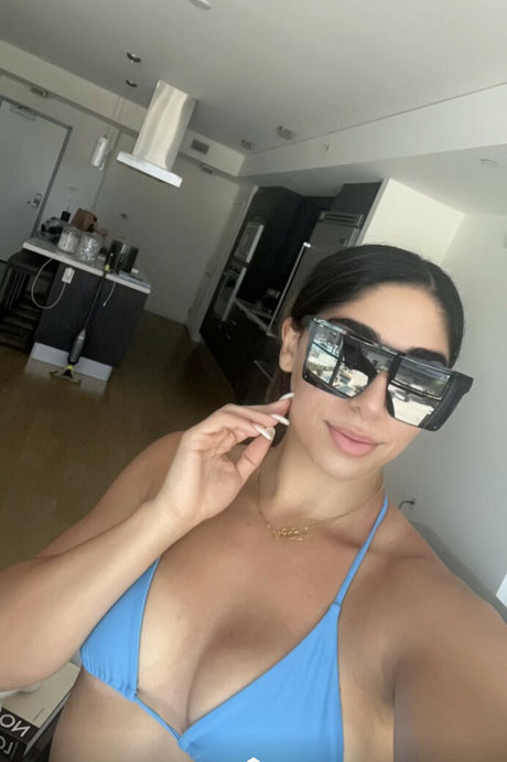 Mary Noura best star pic