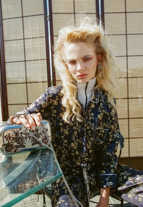 Freya Allan model pics