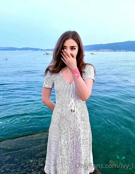 ivy i erotic actress pics