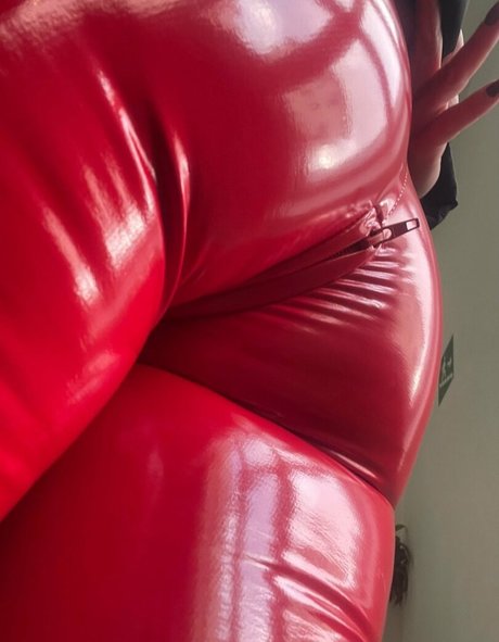 Lyubov Tomskaya nude actress pictures