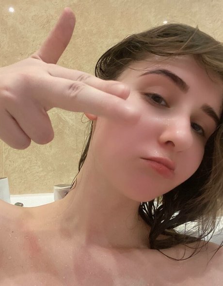 Zefirka natsuki naked actress img