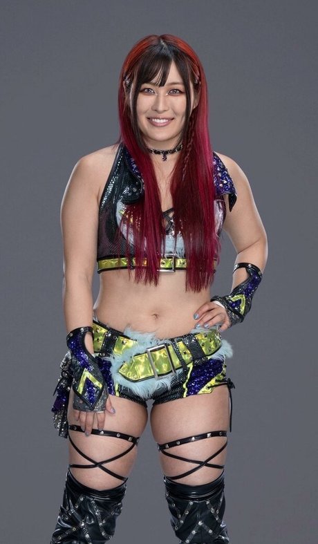 Iyo Sky erotic star pictures