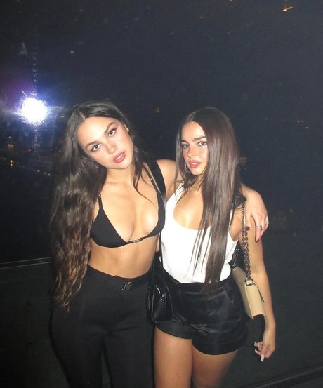 Olivia Rodrigo perfect star pictures