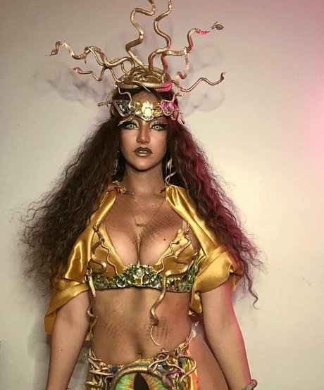 Melanie Iglesias model pretty images