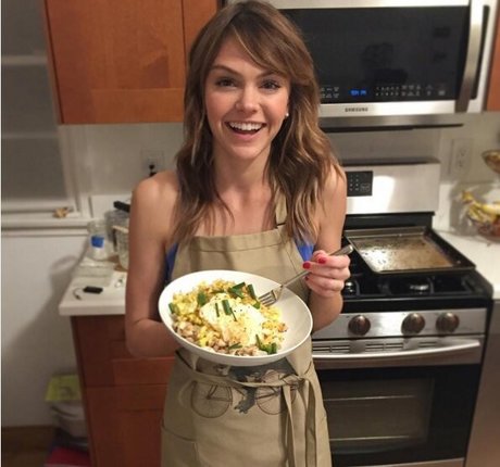 Aimee Richelle Teegarden exclusive star photo