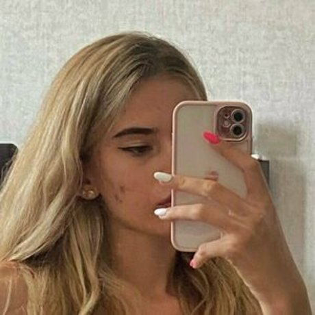 amelie moore star porn galleries