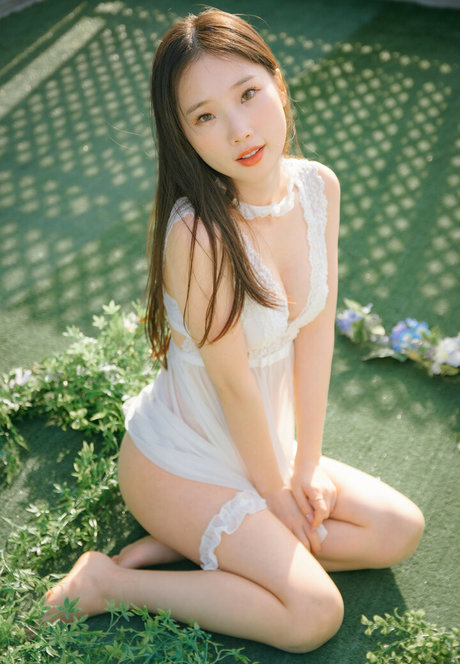 Pureding hot pornstar photo