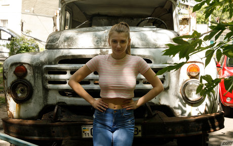 Regan Budimir star sexy galleries