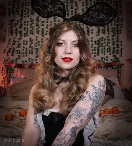 MissMousieMouse erotic actress pic