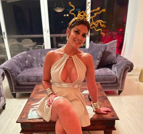 chubby babe onlyfans hot image