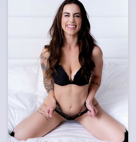 Maddison Noel pornographic actress photos