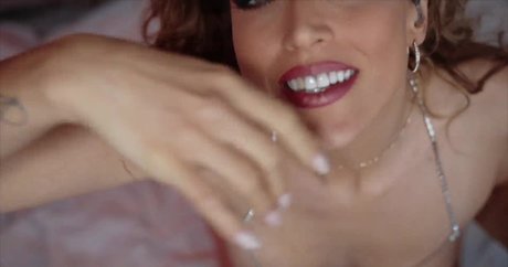 Gina Carla star art pictures