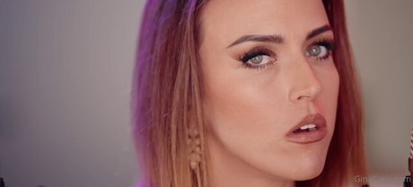 Gina Carla star sexy photo