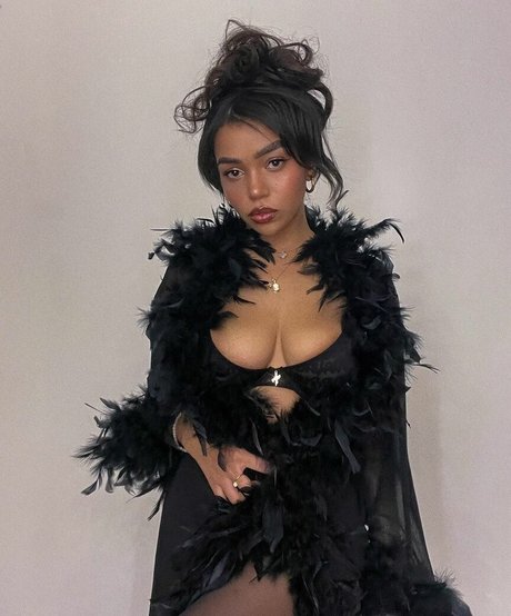 Philllybabyy star sexy img