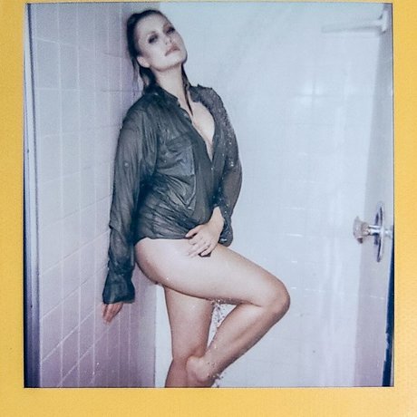 Whitney Moore sexy model image