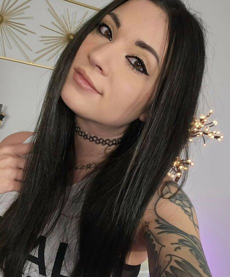 MelonieMac pornstar high quality pic