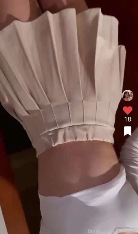 Berribuni nude model pictures