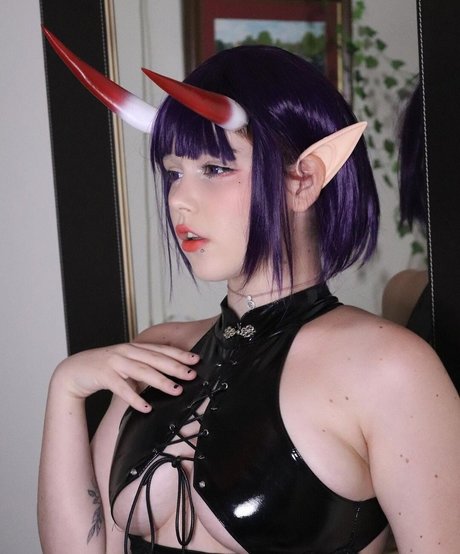 emquizii free model pictures