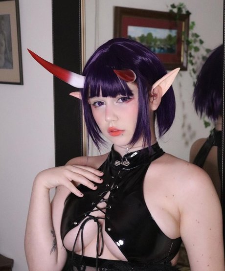 emquizii adult star image