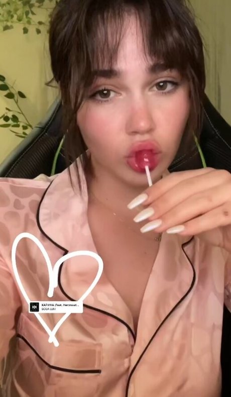 emquizii star nudes gallery