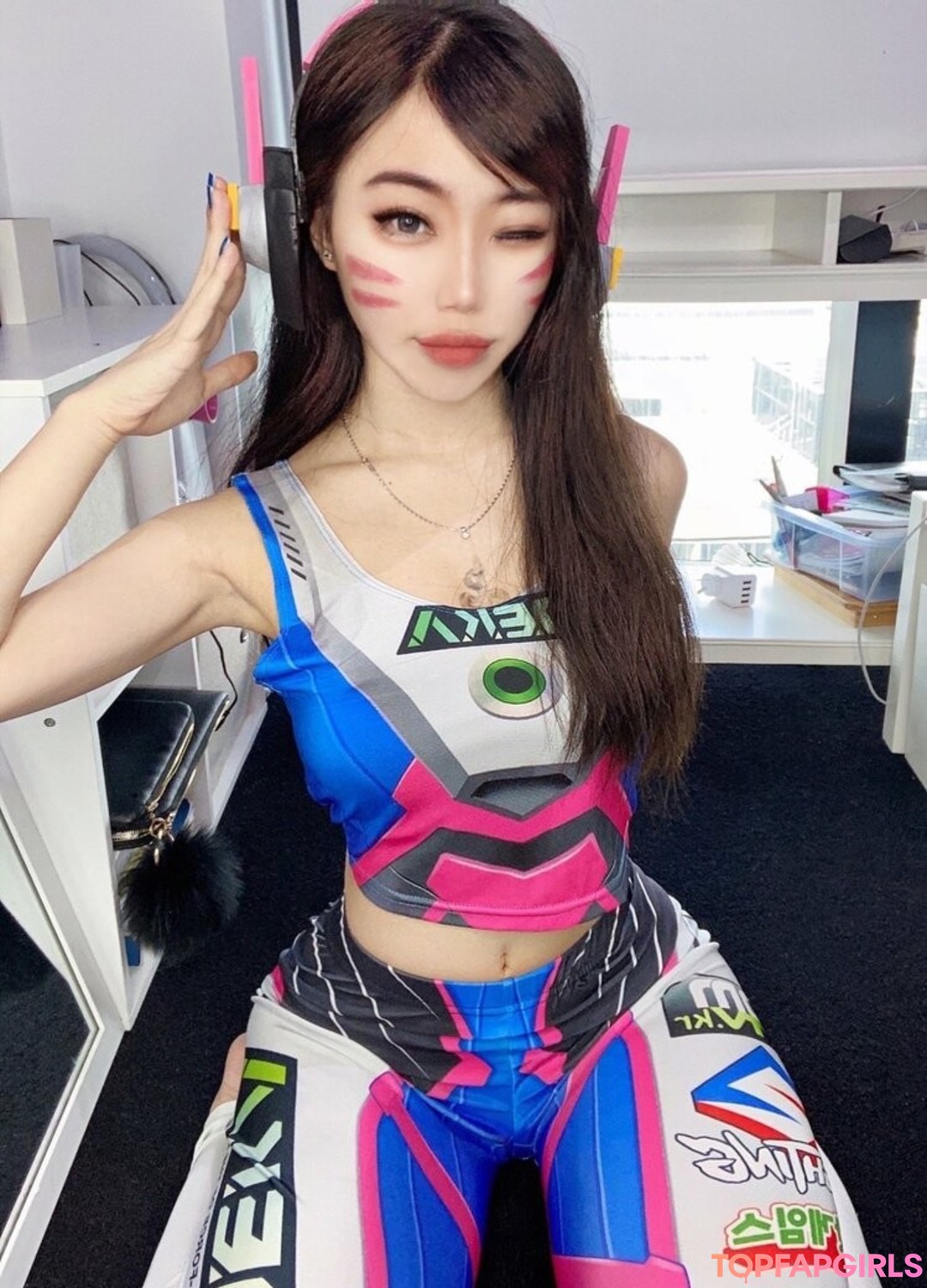 sylvieaeri nudes model image