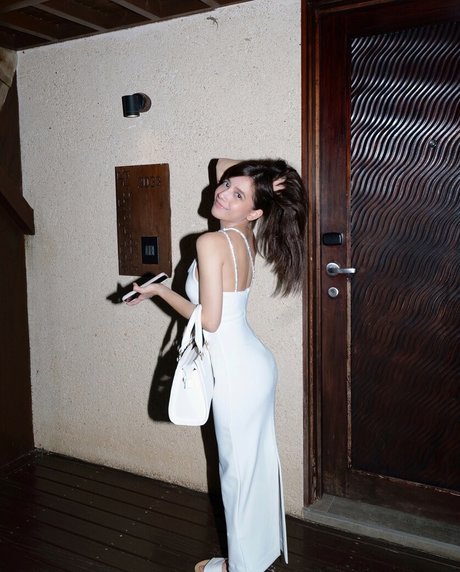 Eeeveenara pornstar art img