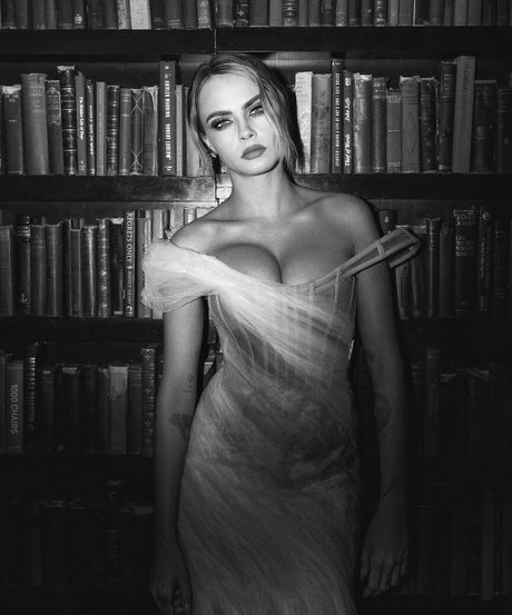 Cara Delevingne pornstar hot pics