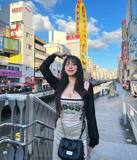 handjob cumshot onlyfans free porn pic