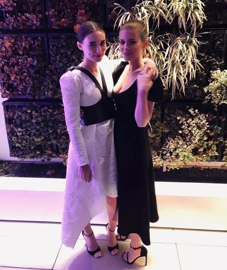 Kate Mara exclusive pornstar galleries