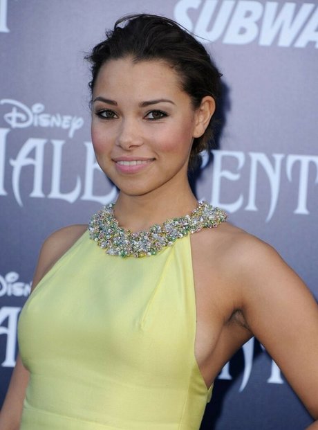 Jessica Parker Kennedy pornstar high quality gallery