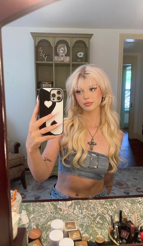 Loren Gray star free image