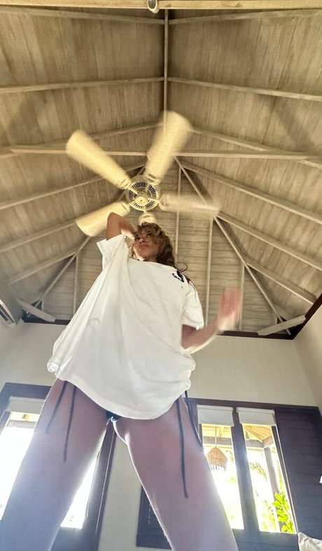 Chantel Jeffries star top gallery