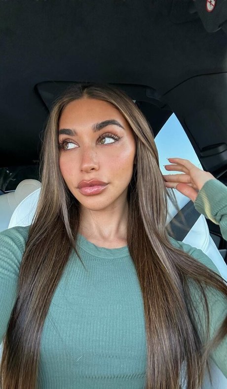 Chantel Jeffries beautiful model pictures