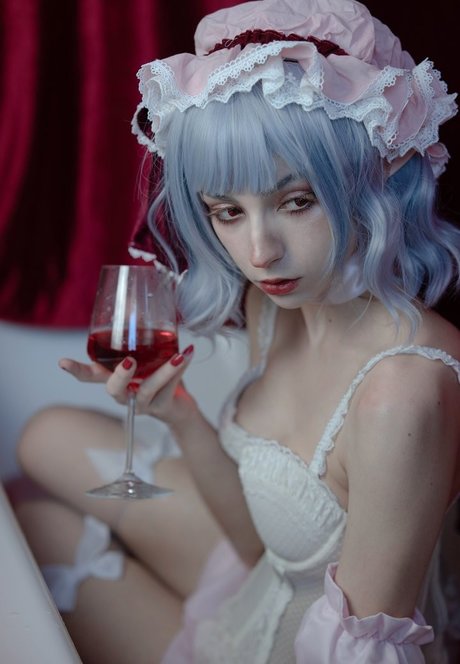 Himee lily nude model photos