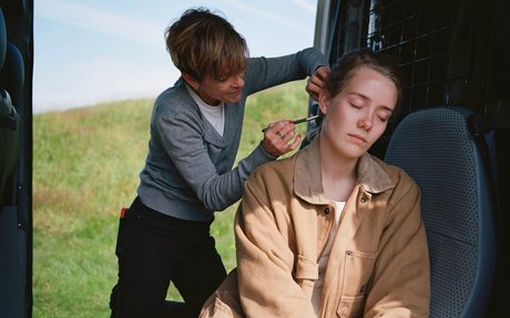 Berta Andrea Sndal erotic star photos