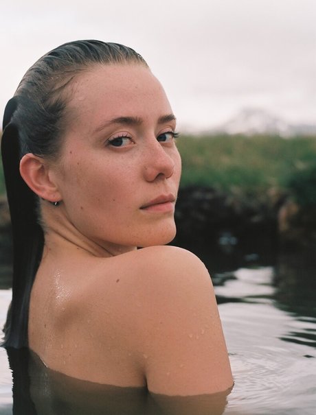 Berta Andrea Sndal porn actress galleries