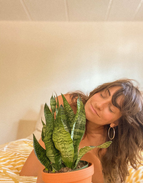 ariellescarcella nude actress gallery