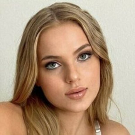 Katelyn Marelie nude star archive