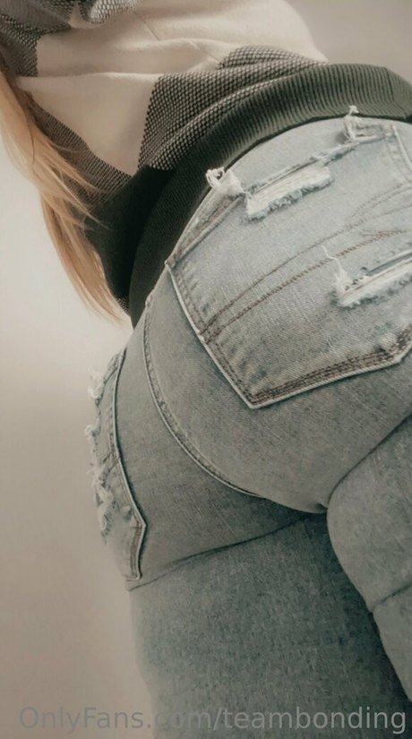 Teambonding model perfect photo